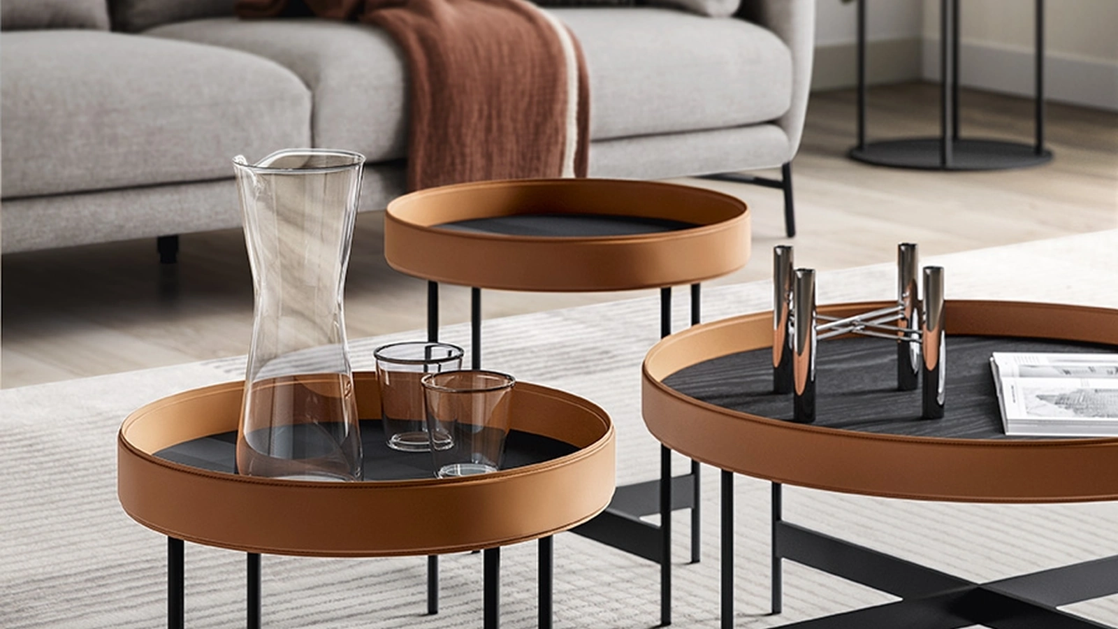 Tavolino in legno laccato Arena di Calligaris