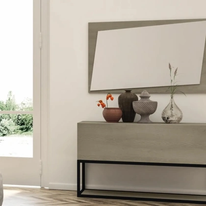 Specchiera Diseguale di Fratelli Mirandola