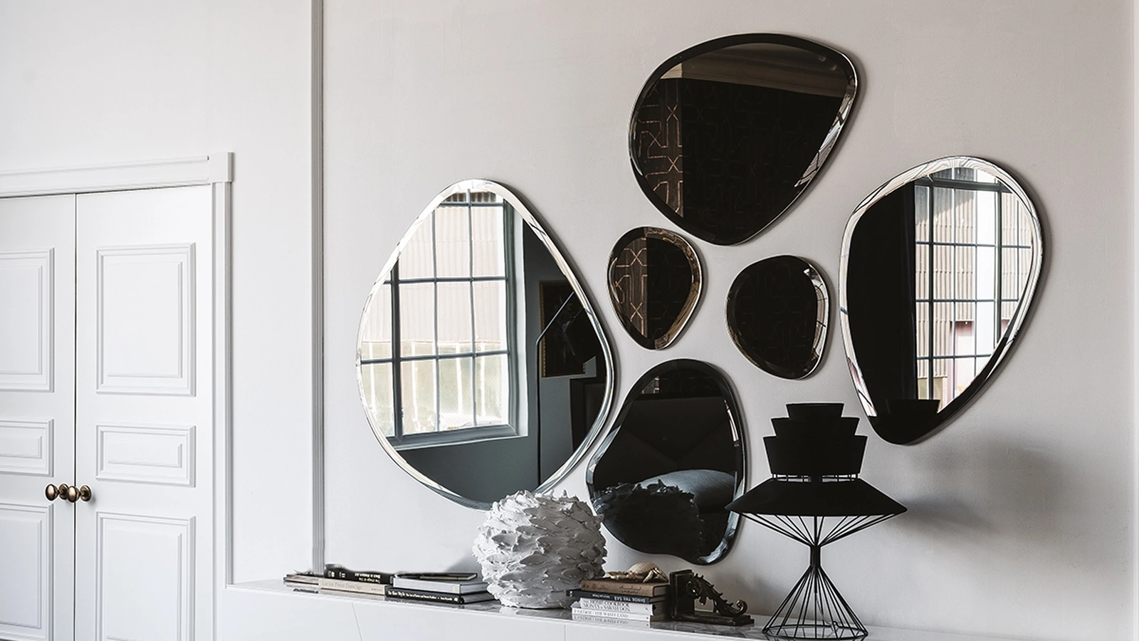 Specchio Hawaii dalla forma irregolare di Cattelan Italia