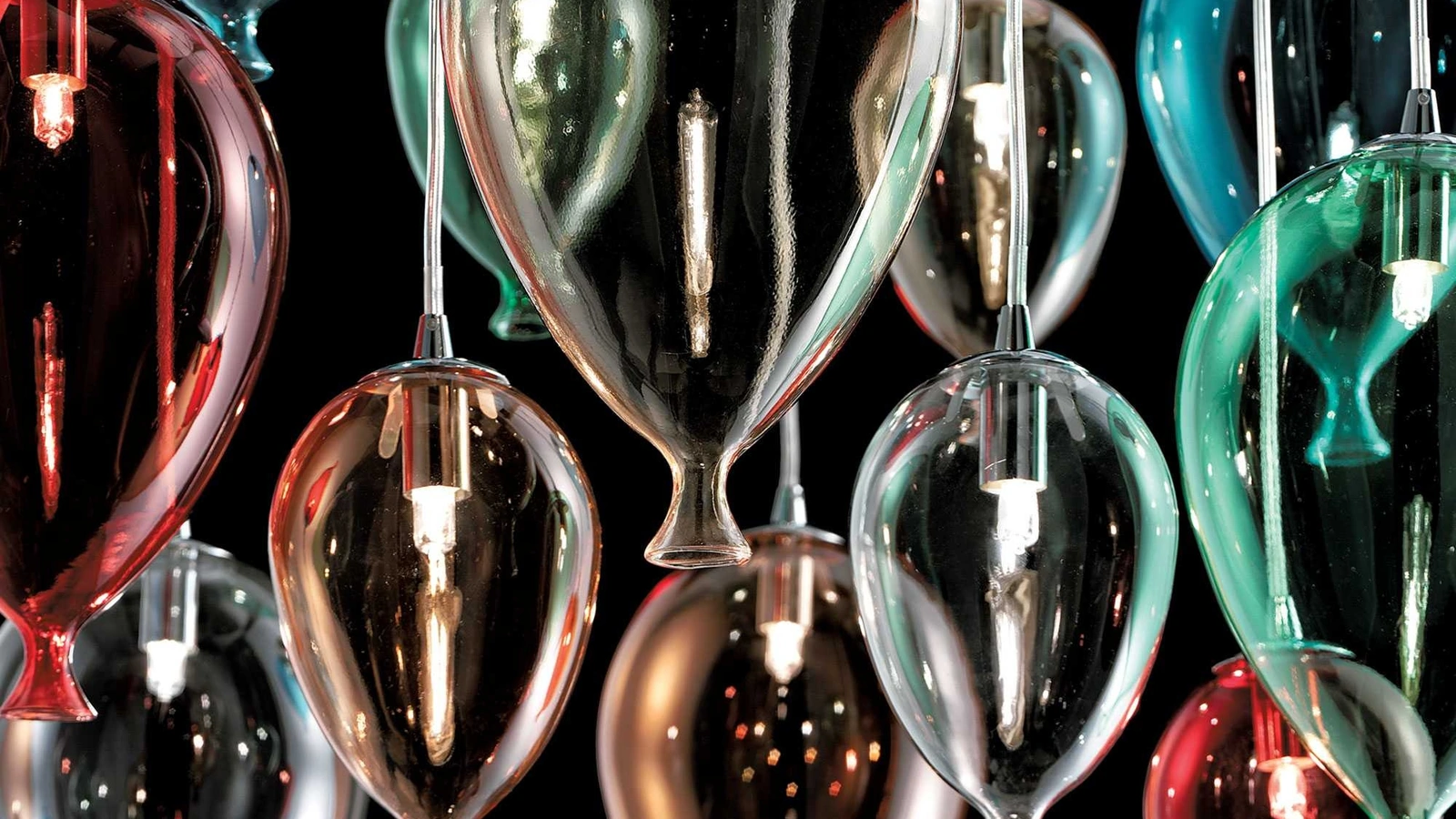 Lampada a sospensione Clown con diffusori in vetro soffiato multicolor modellato a mano di Ideal Lux