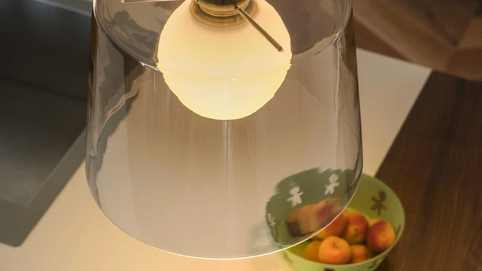 Lampada a sospensione Fade in vetro soffiato di Ideal Lux