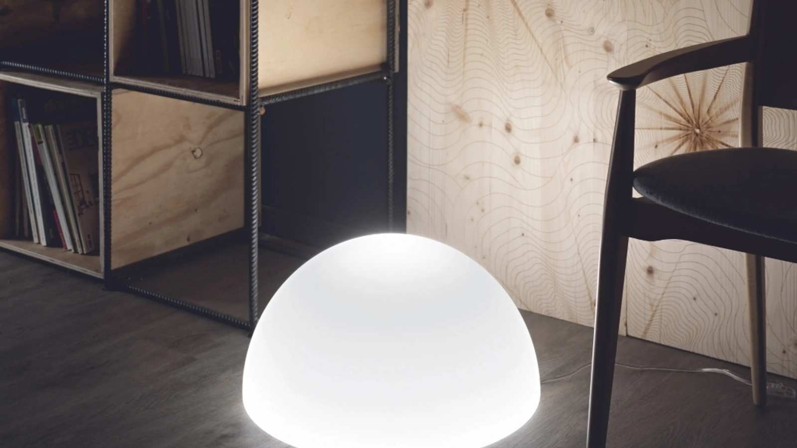 Lampada Ohps Floor da terra di Linea Light