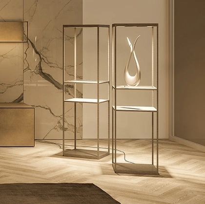 Lampada da terra in metallo con piani in ceramica Pivot di Ronda Design