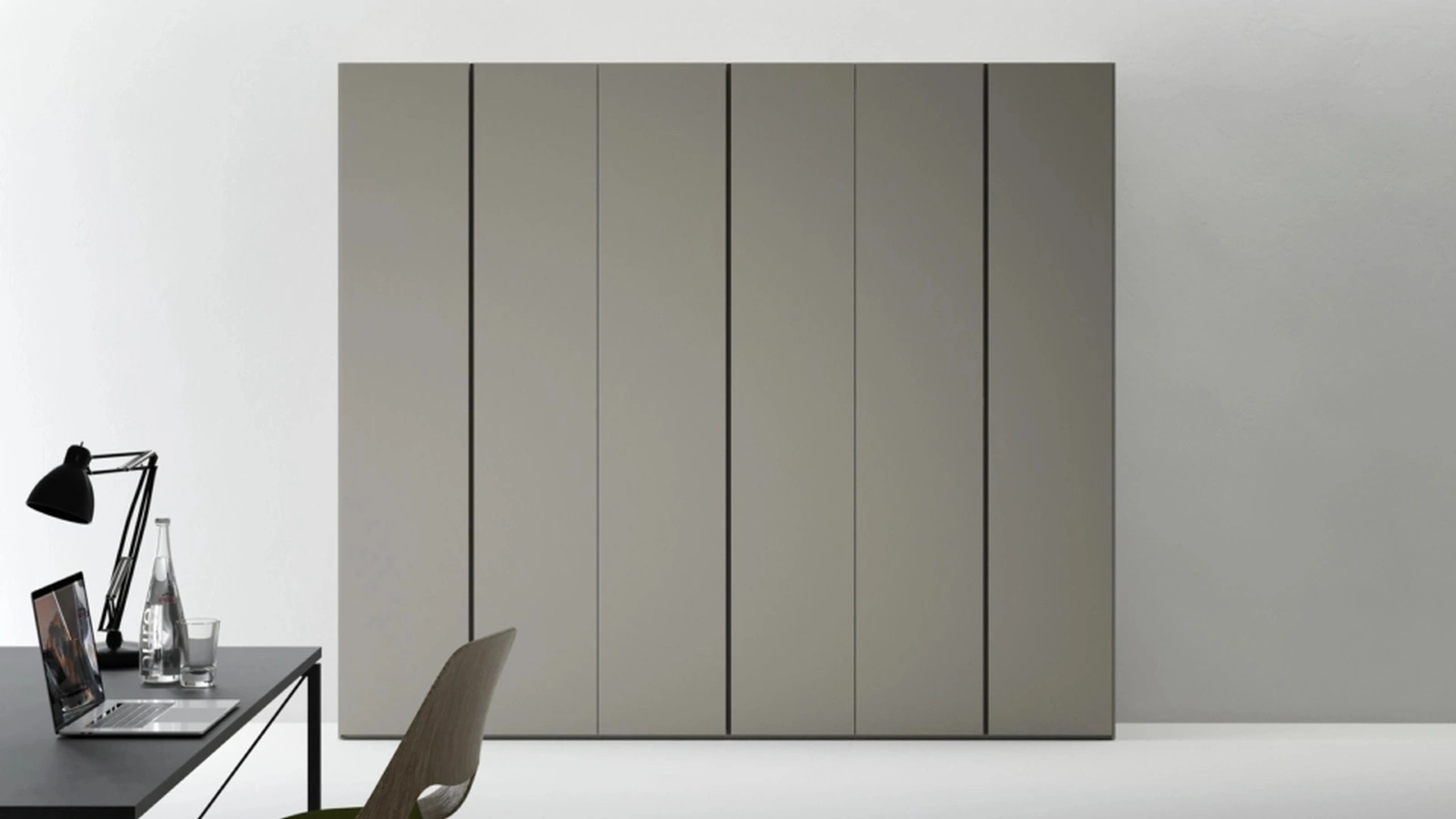 Armadio con ante battenti Freedhome Flat di Caccaro