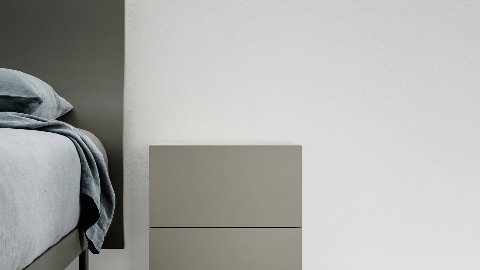 Comodino Filnox in laccato opaco di Caccaro