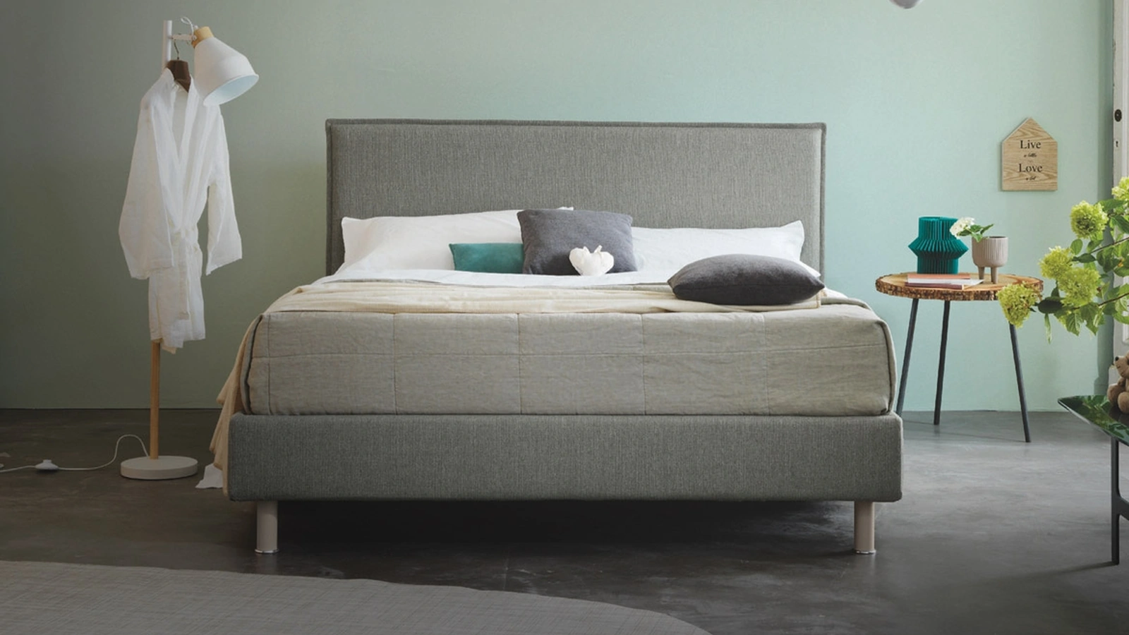 Letto Simplicity More M40 con testiera di Dorsal