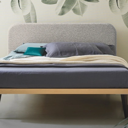 Letto Simplicity Project C80 con testiera di Dorsal