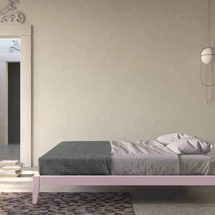 Letto Sommier 1697 in legno laccato rosa di Fratelli Mirandola