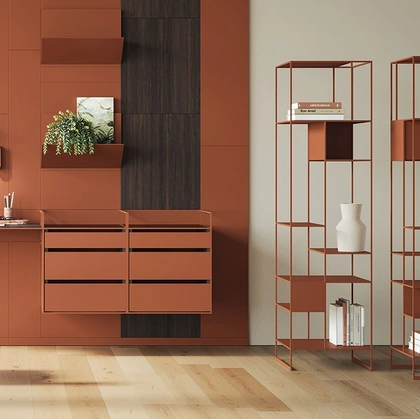 Libreria freestanding Levia Stand in metallo verniciato di Ronda Design