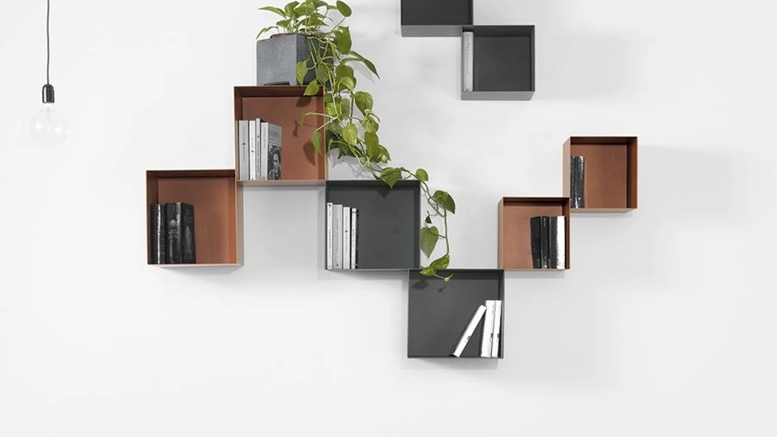 Libreria componibile realizzata in acciaio verniciato Twin di Pezzani