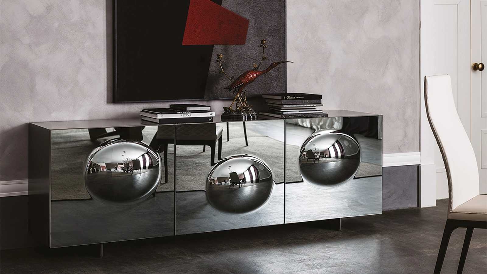Madia con ante in cristallo bombato Paramount di Cattelan Italia