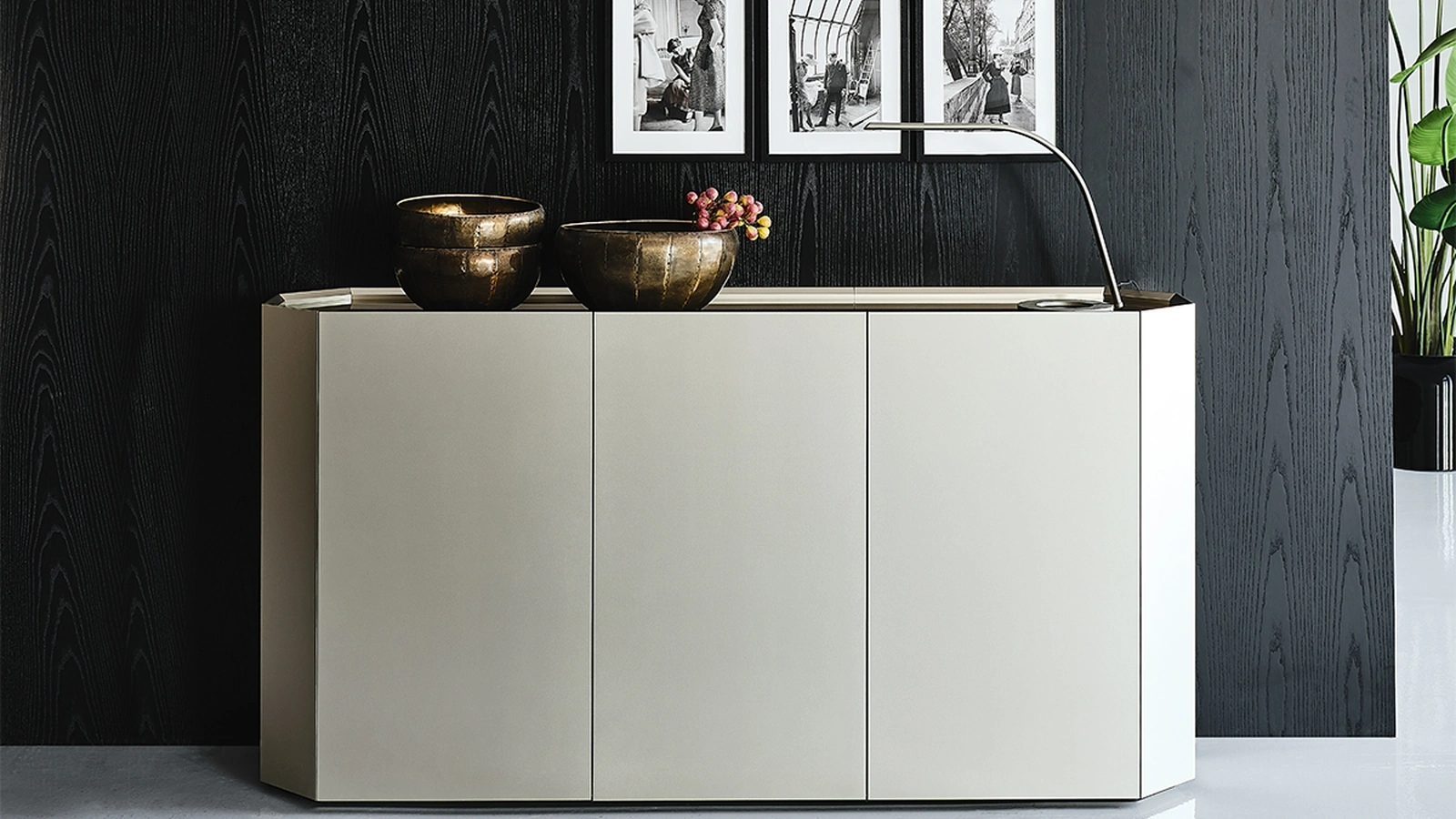 Madia Alta in legno laccato Chelsea di Cattelan Italia