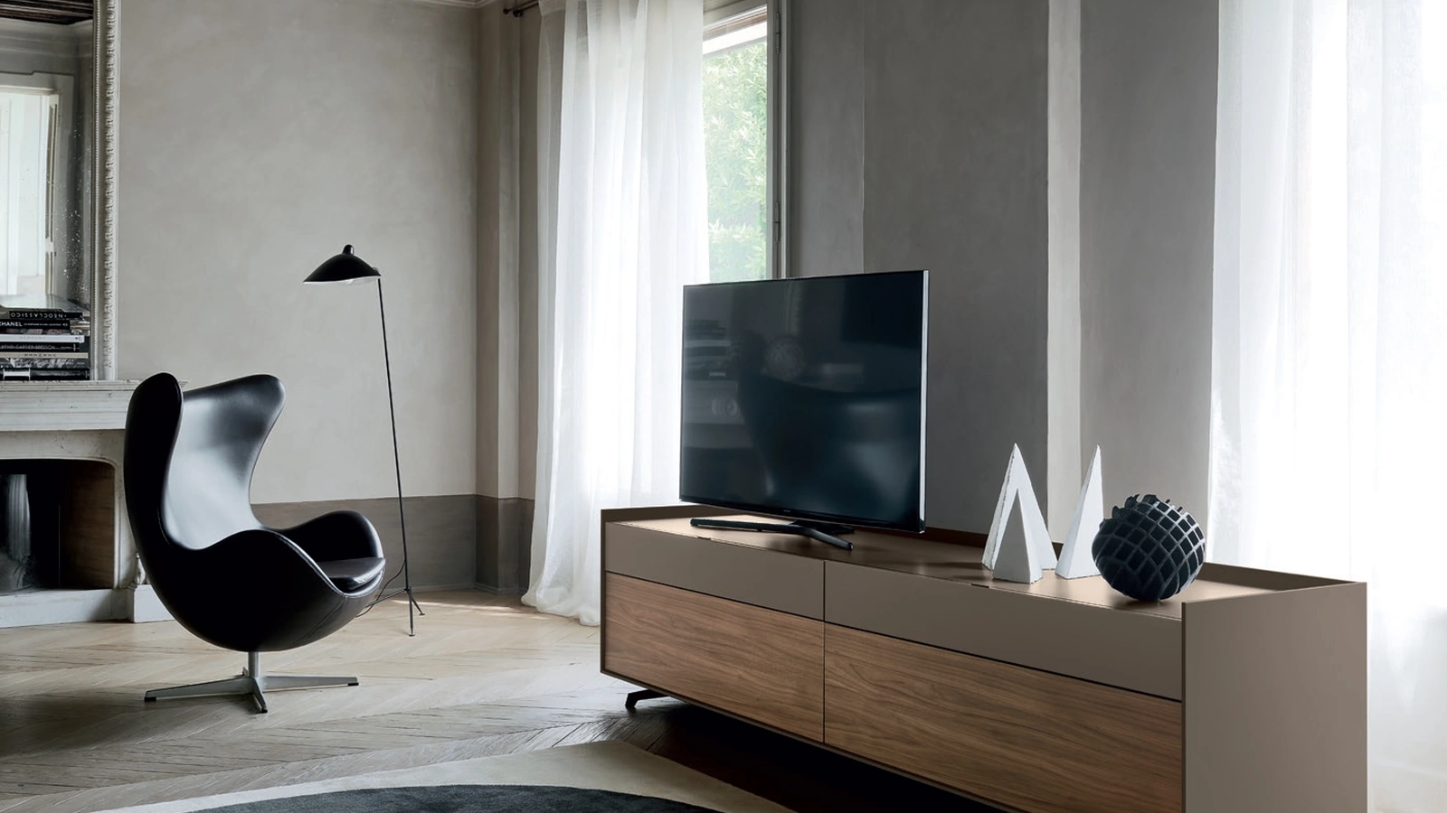 Mobile Porta Tv Cabaret 15A in impiallacciato Noce e laccato opaco di Sangiacomo