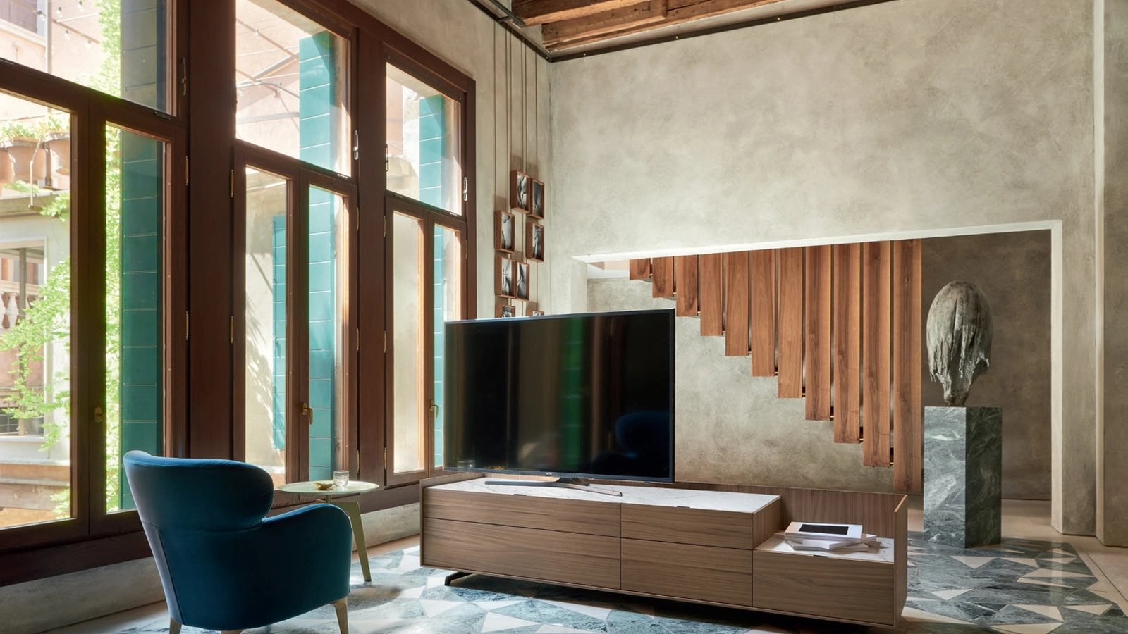 Mobile Porta Tv Cabaret 58D sx in impiallacciato Noce e top in ceramica di Sangiacomo