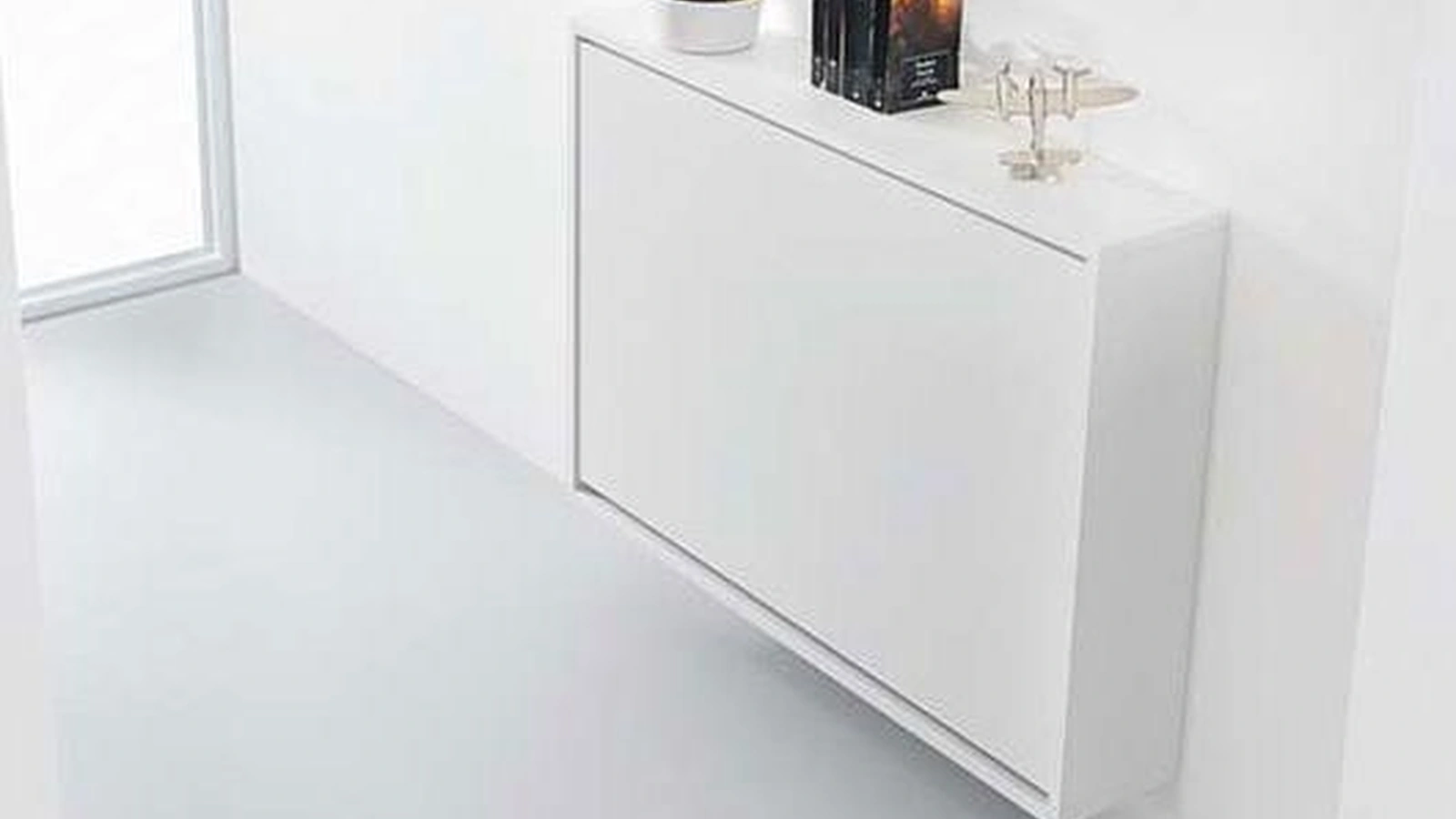 Mobile sospeso Bureau di Pezzani