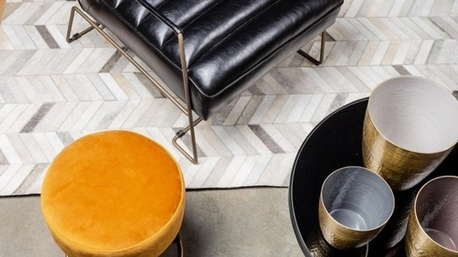 Poltrona Brianna in ecopelle Nera di Bizzotto