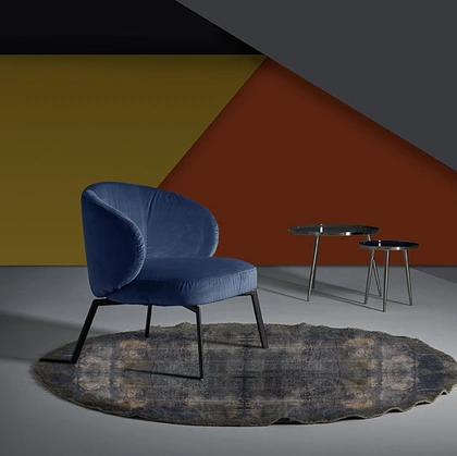 Poltroncina in velluto Dalì di Excò