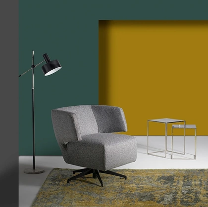 Poltroncina in tessuto con telaio di metallo indistruttibile Drive di Excò