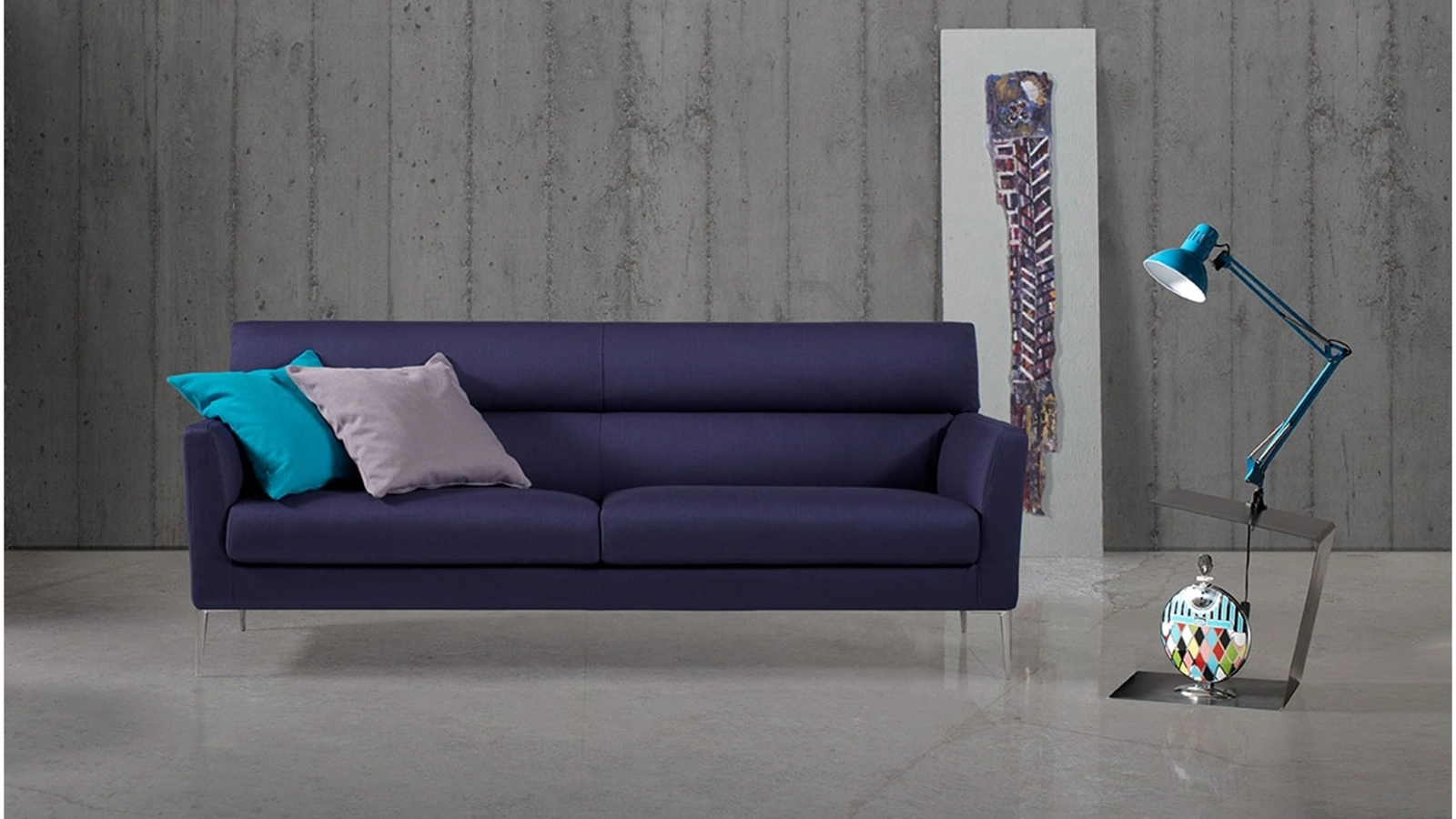 Divano lineare in tessuto viola con piedini in acciaio Pat di Excò