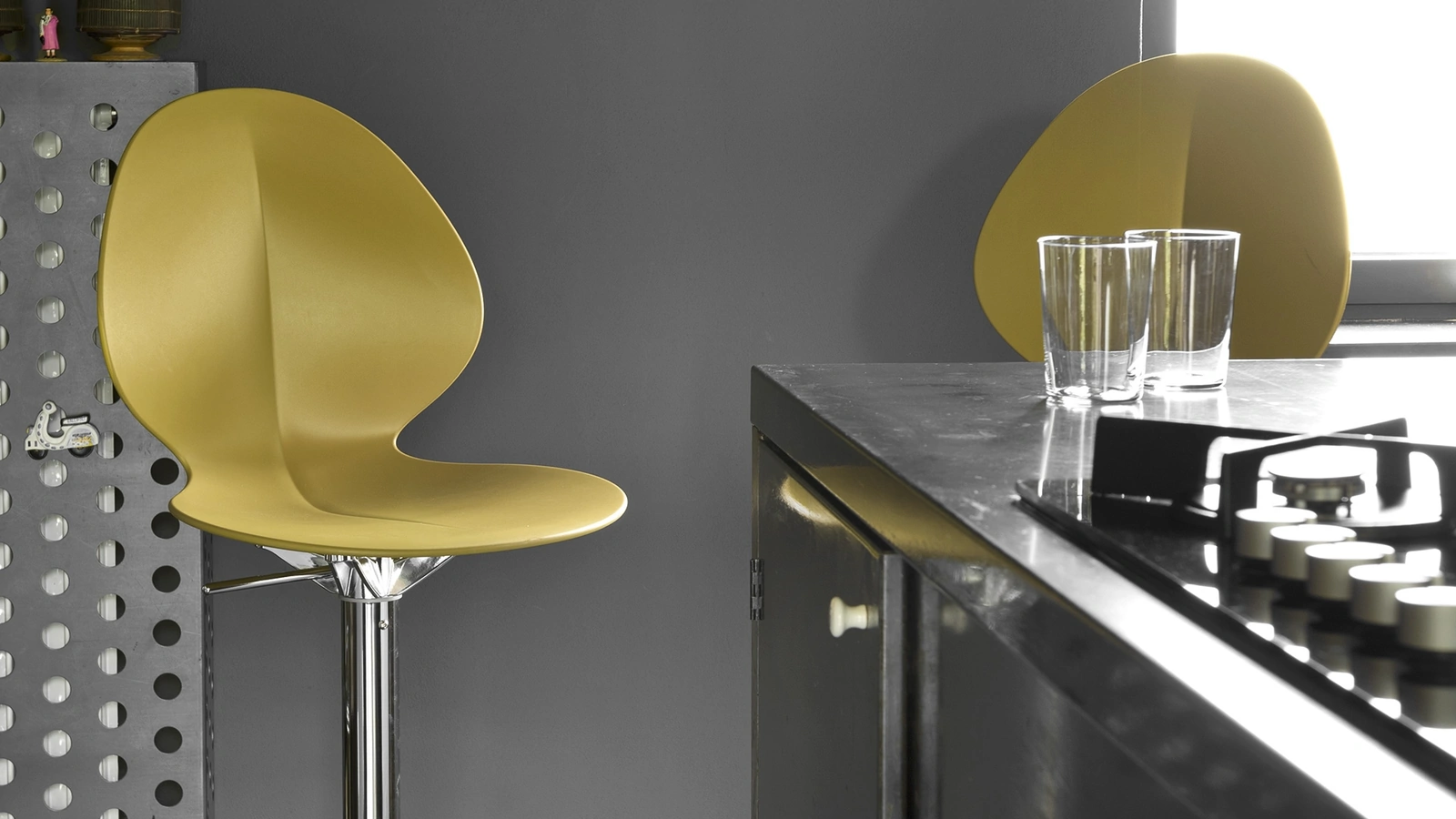 Sgabello in polipropilene Basil di Calligaris