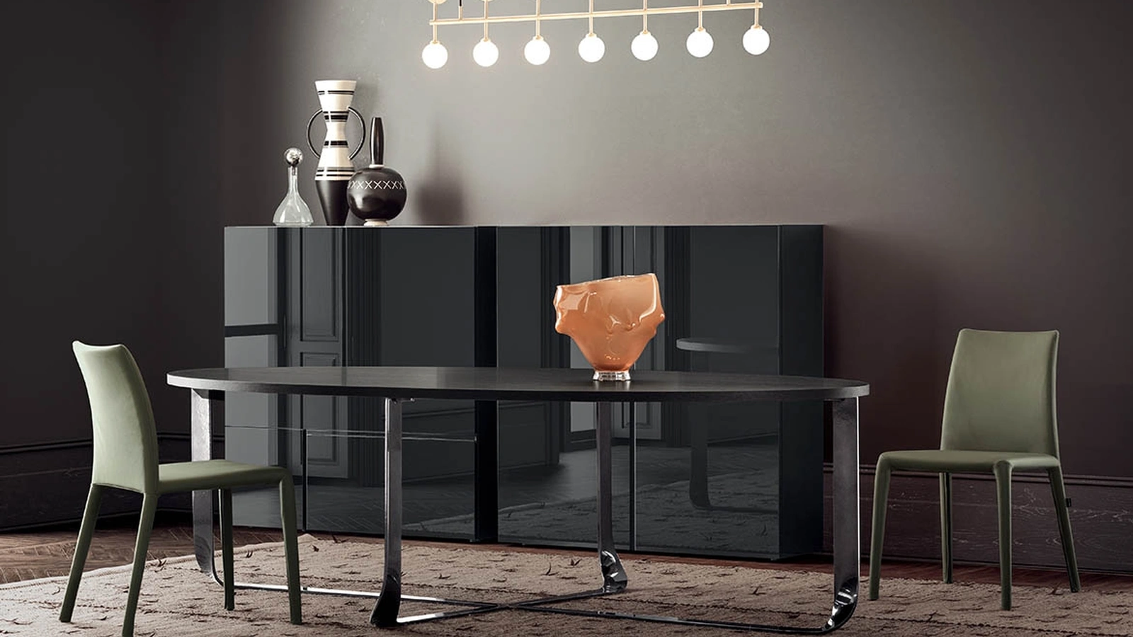 Sedia rivestita in pelle Emi di Pianca