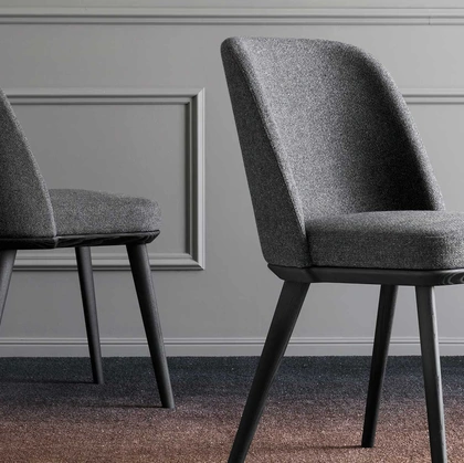 Sedia in tessuto Foyer di Calligaris