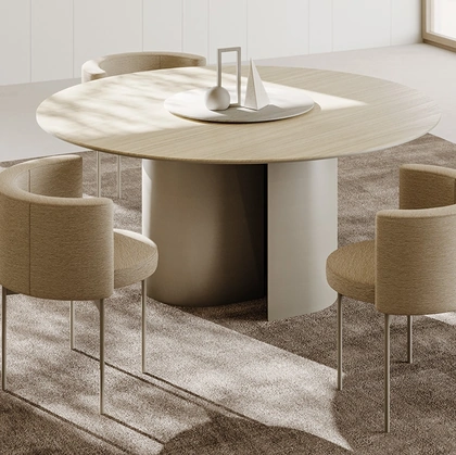 Sedia Ghanta in tessuto con gambe in metallo di Ronda Design