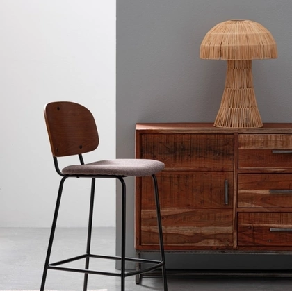 Sgabello in legno e acciaio Sienna di Bizzotto