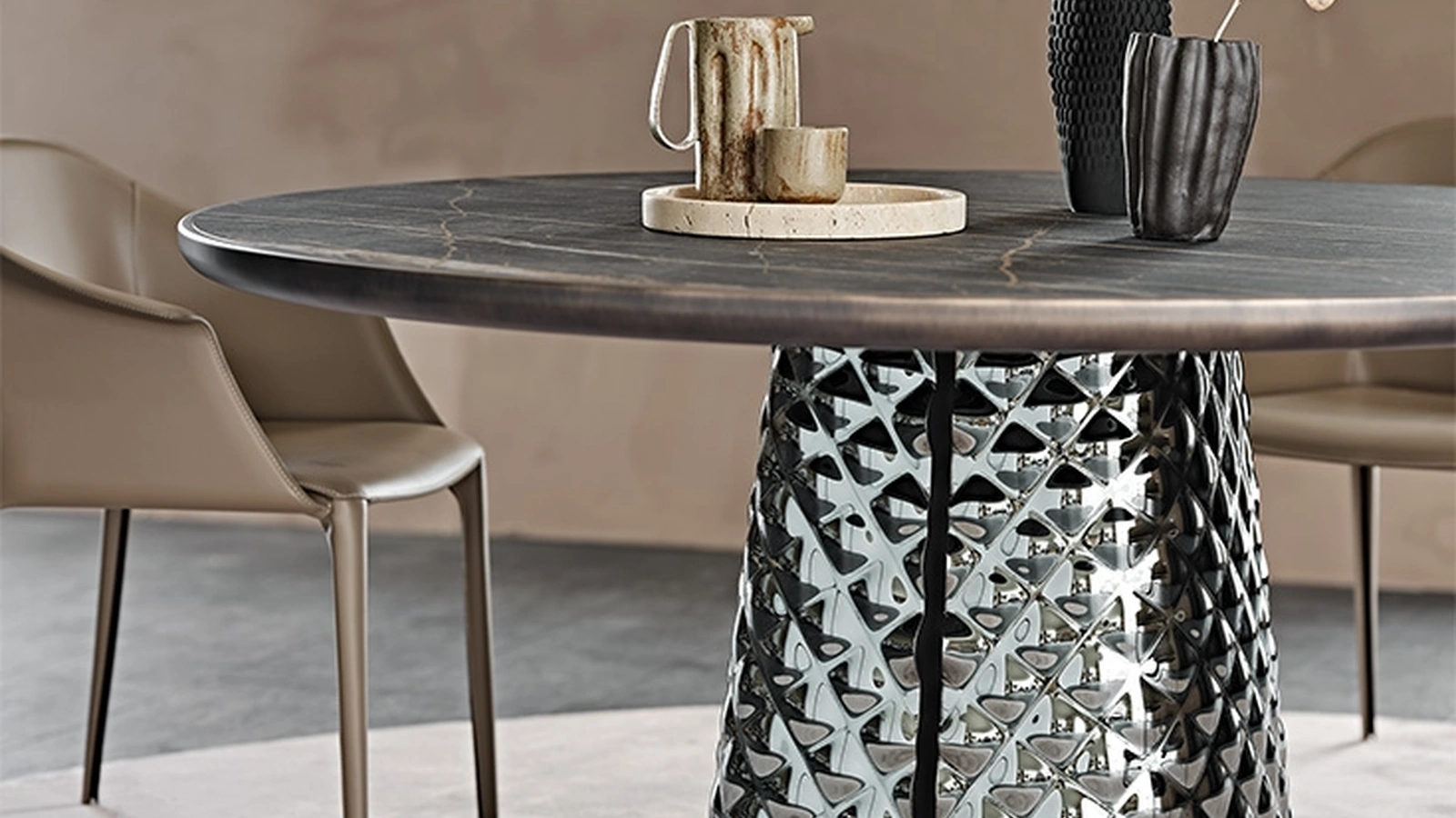 Tavolo con base in cristallo specchiato e piano in ceramica Atrium Keramik Premium Round di Cattelan Italia