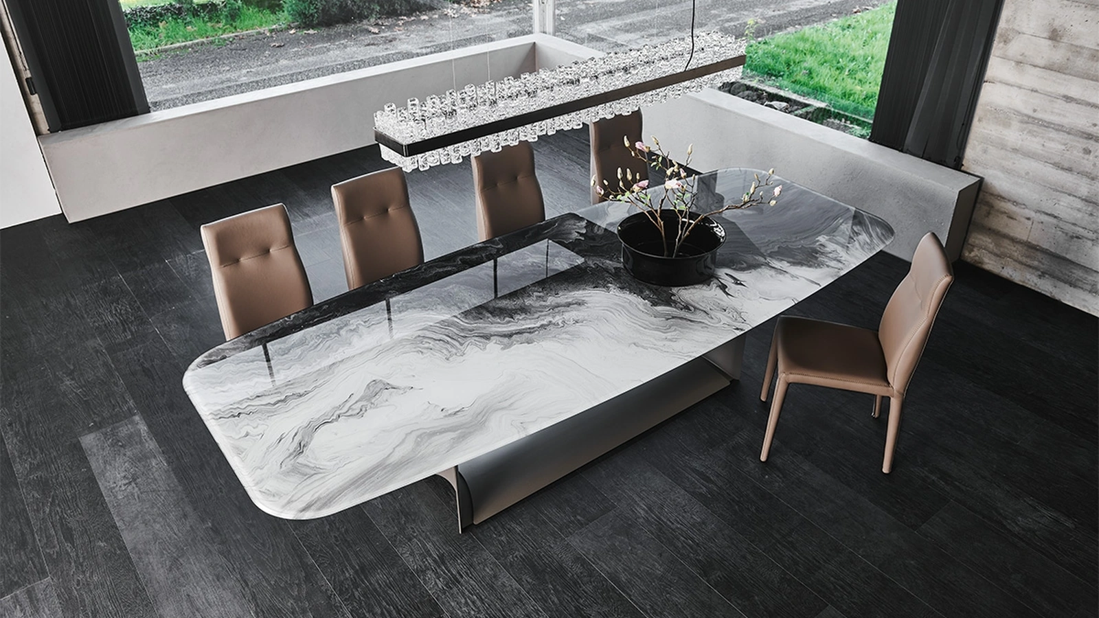 Tavolo con base in acciaio e piano in cristallo con stampa Dragon Crystalart di Cattelan Italia