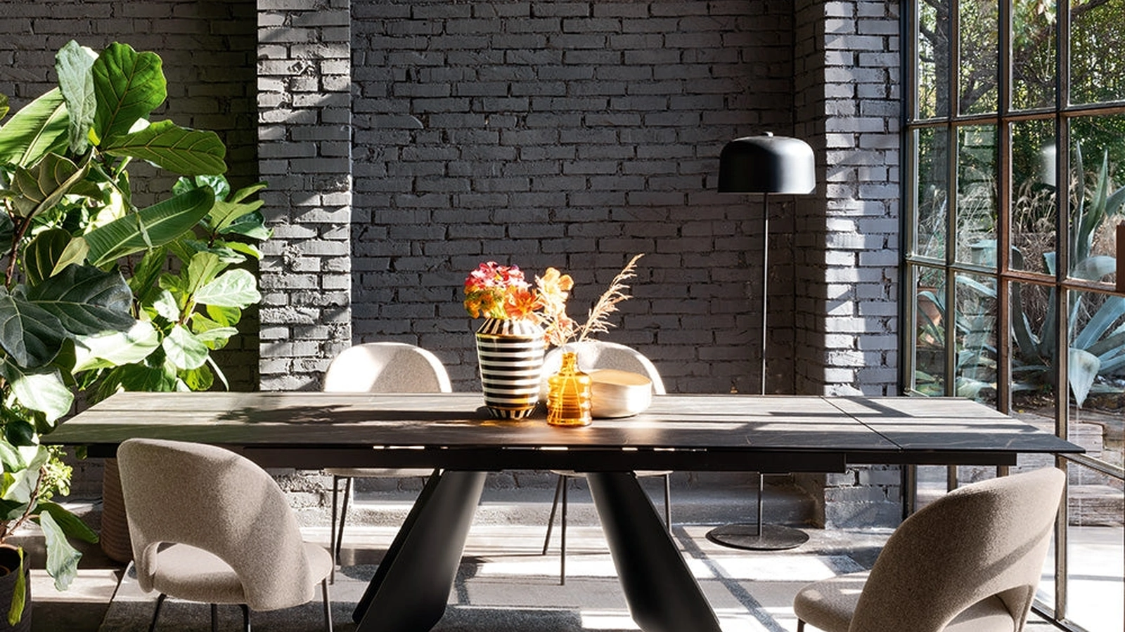 Tavolo allungabile Orion di Connubia