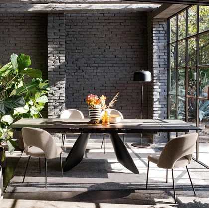 Tavolo allungabile Orion di Connubia