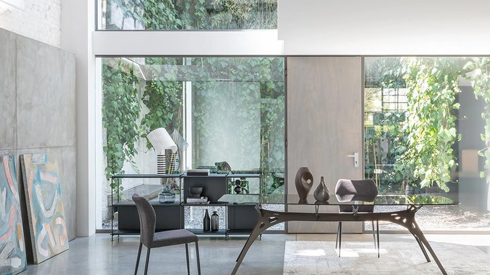 Tavolo Eiffel con top in vetro di Pezzani