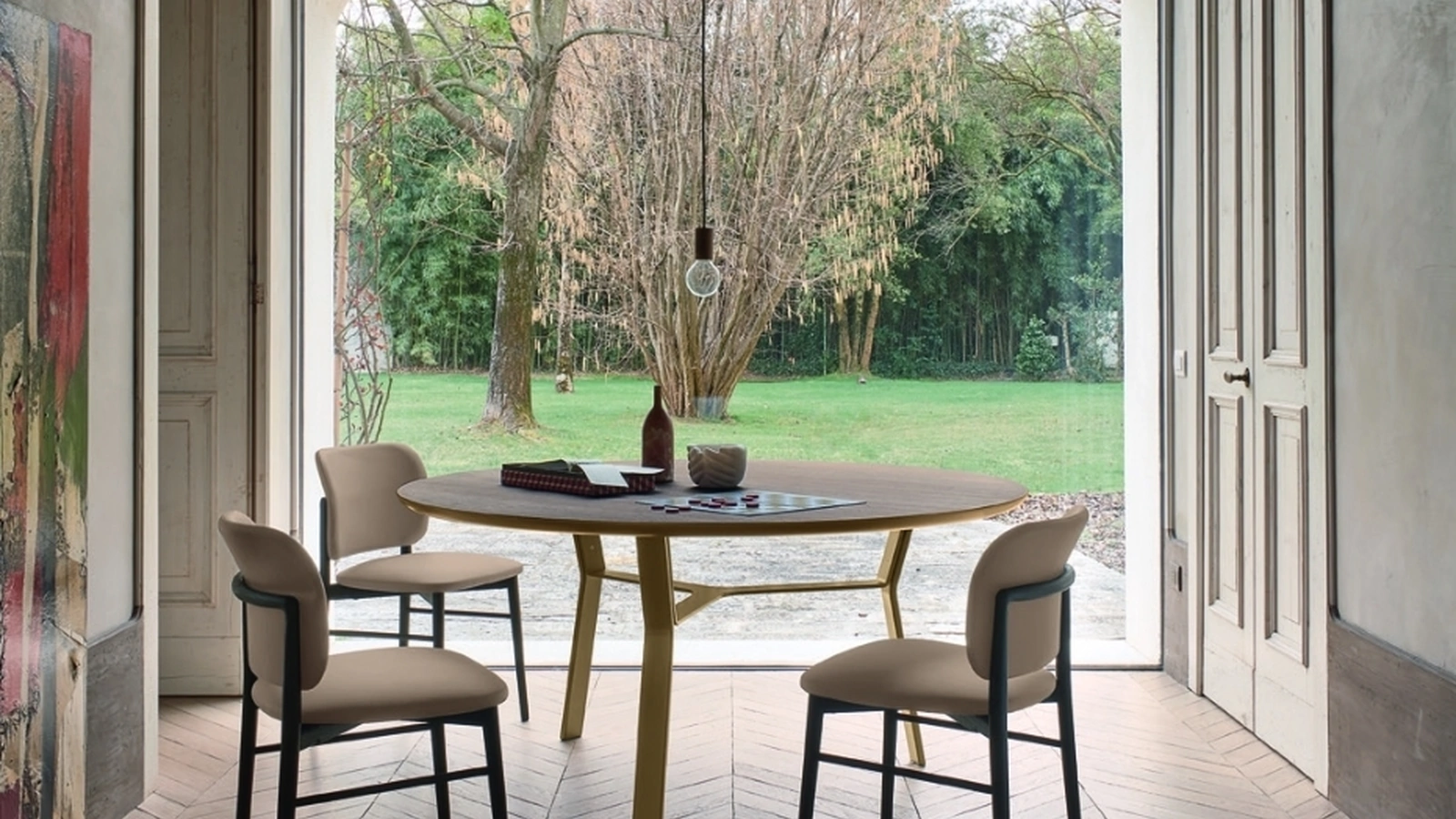 Tavolo Iron rotondo in Rovere Termotrattato di Sangiacomo