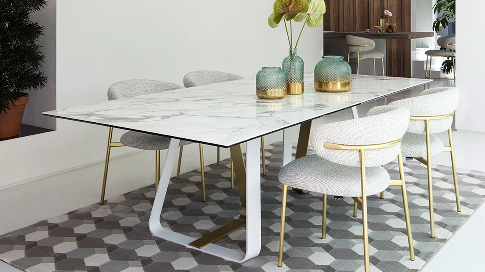 Tavolo rettangolare Sunshine con piano in ceramica e base in metallo di Calligaris