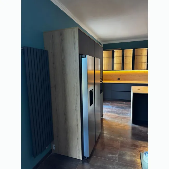 Progetto cucina nera a Gargnano 