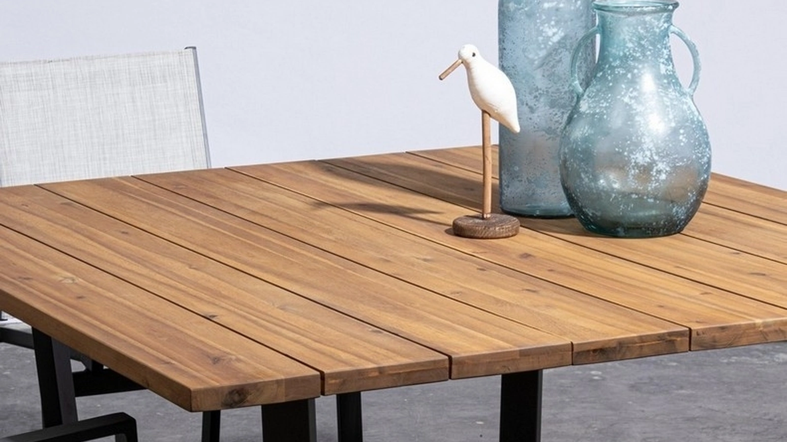 Tavolo in legno di Acacia e gambe in acciaio  Helsinki di Bizzotto