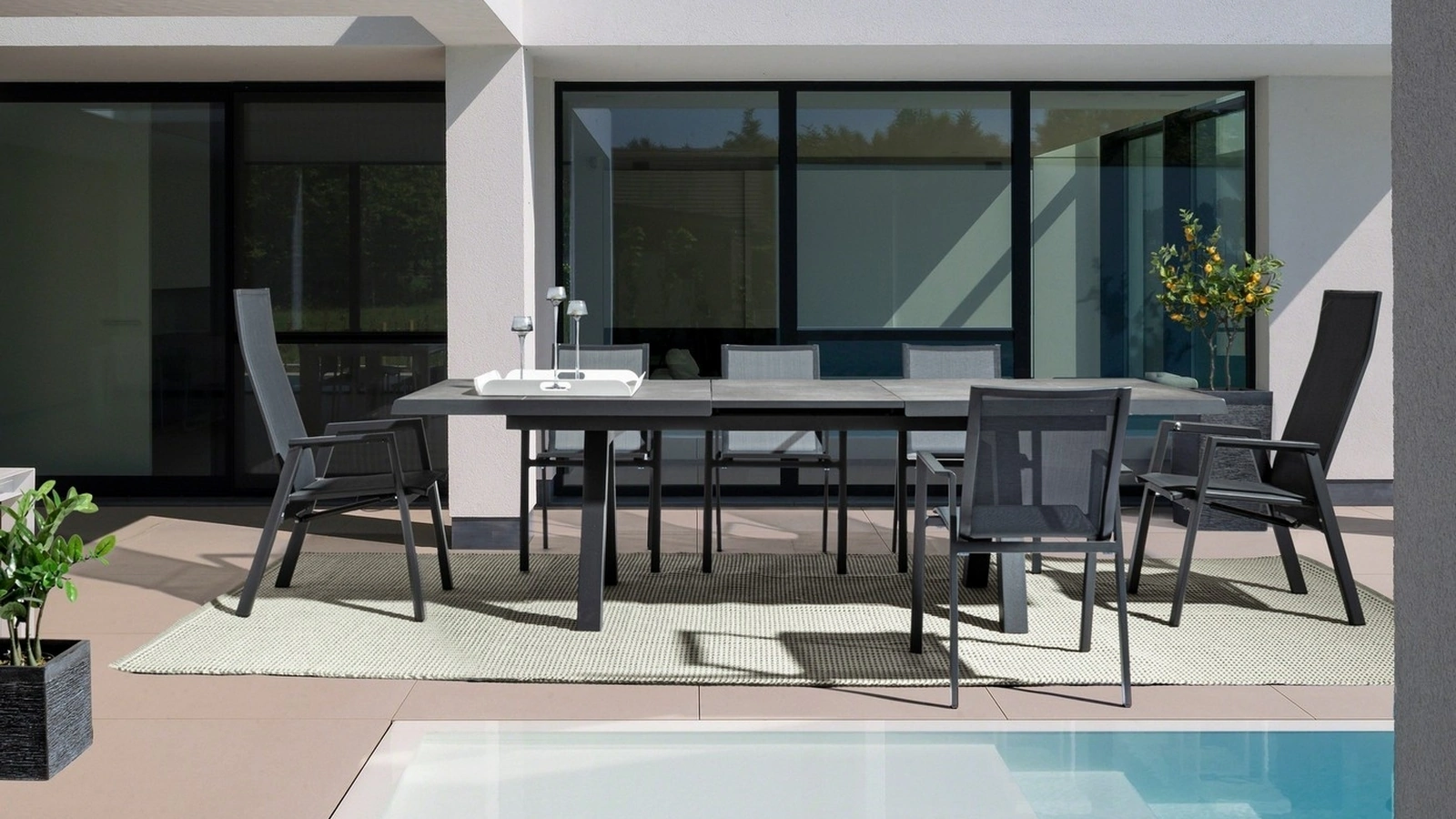 Tavolo e Sedie Kryon di Bizzotto