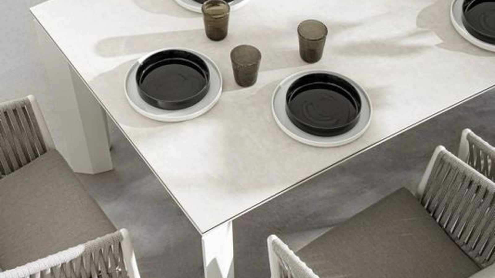 Tavolo Otavio in ceramica di Bizzotto