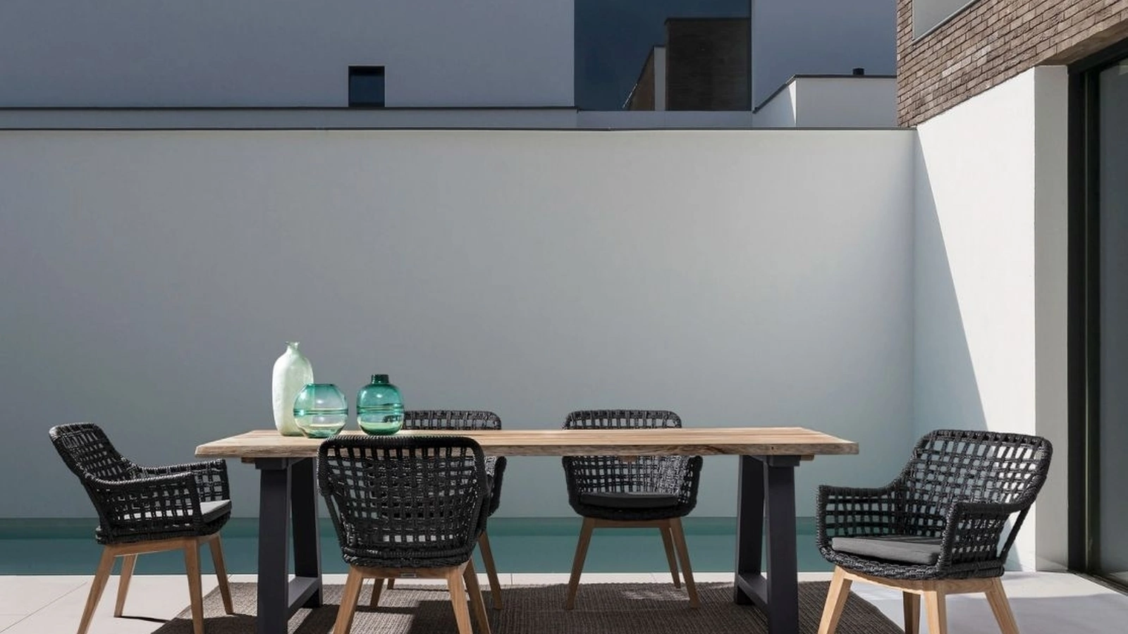 Tavolo in Teak riciclato e alluminio Rolland di Bizzotto